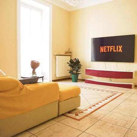 Wonderful Downtown Apartment-Hd Netflix, King-Size Bed, Two Minutes' Walk From Metro Milano Dış mekan fotoğraf