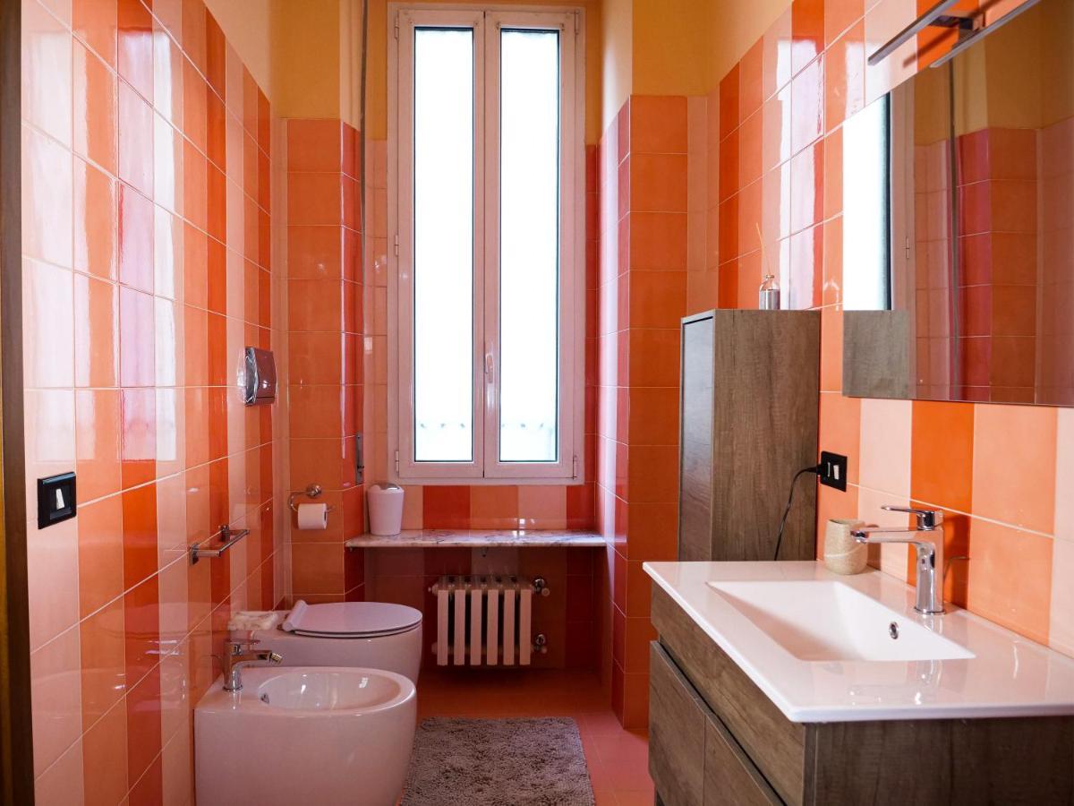 Wonderful Downtown Apartment-Hd Netflix, King-Size Bed, Two Minutes' Walk From Metro Milano Dış mekan fotoğraf