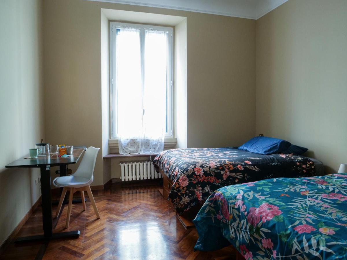 Wonderful Downtown Apartment-Hd Netflix, King-Size Bed, Two Minutes' Walk From Metro Milano Dış mekan fotoğraf