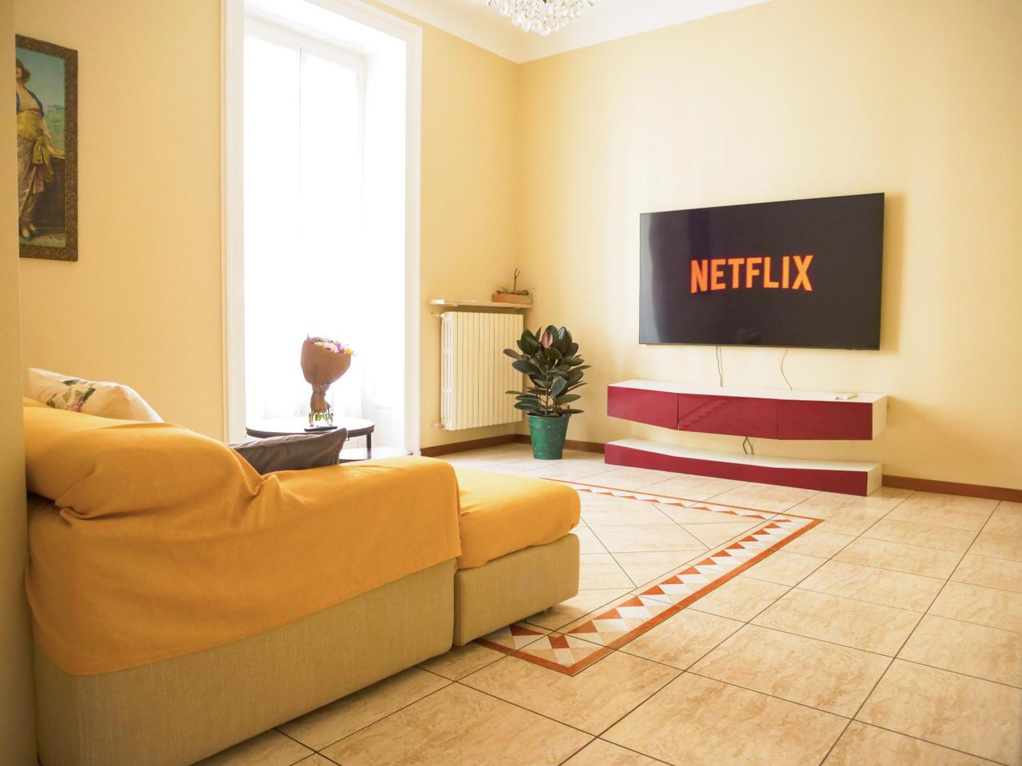Wonderful Downtown Apartment-Hd Netflix, King-Size Bed, Two Minutes' Walk From Metro Milano Dış mekan fotoğraf